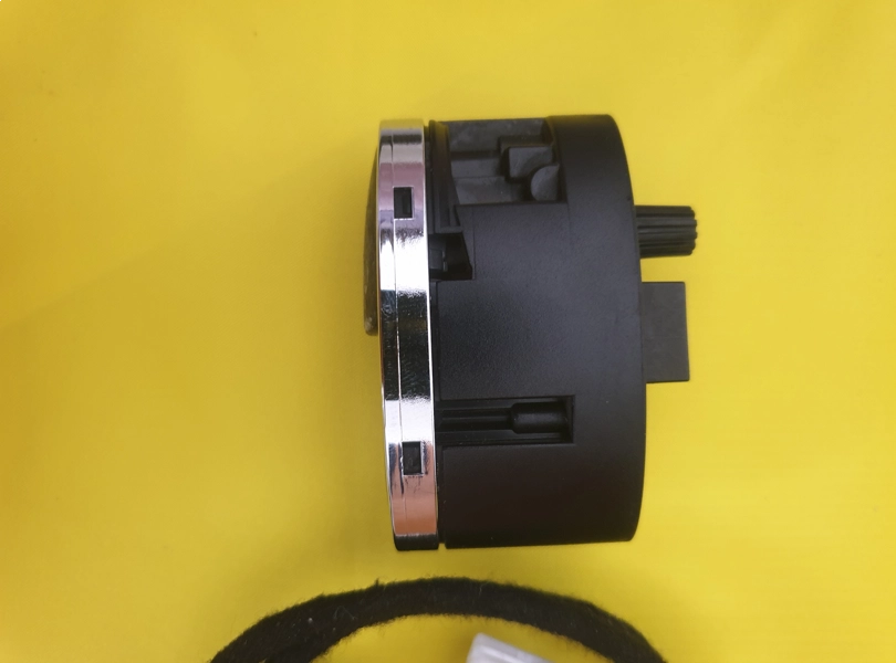 resimler/genel/Mercedes w211 e200 bagaj açma butonu orjinal ÇIKMA a2118211151